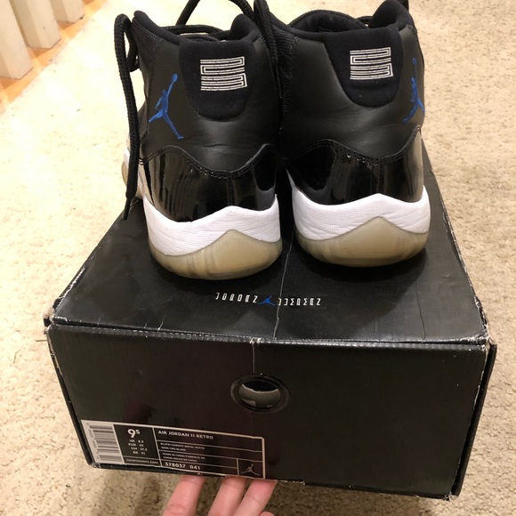 jordan 11 space jam 2009 real vs fake